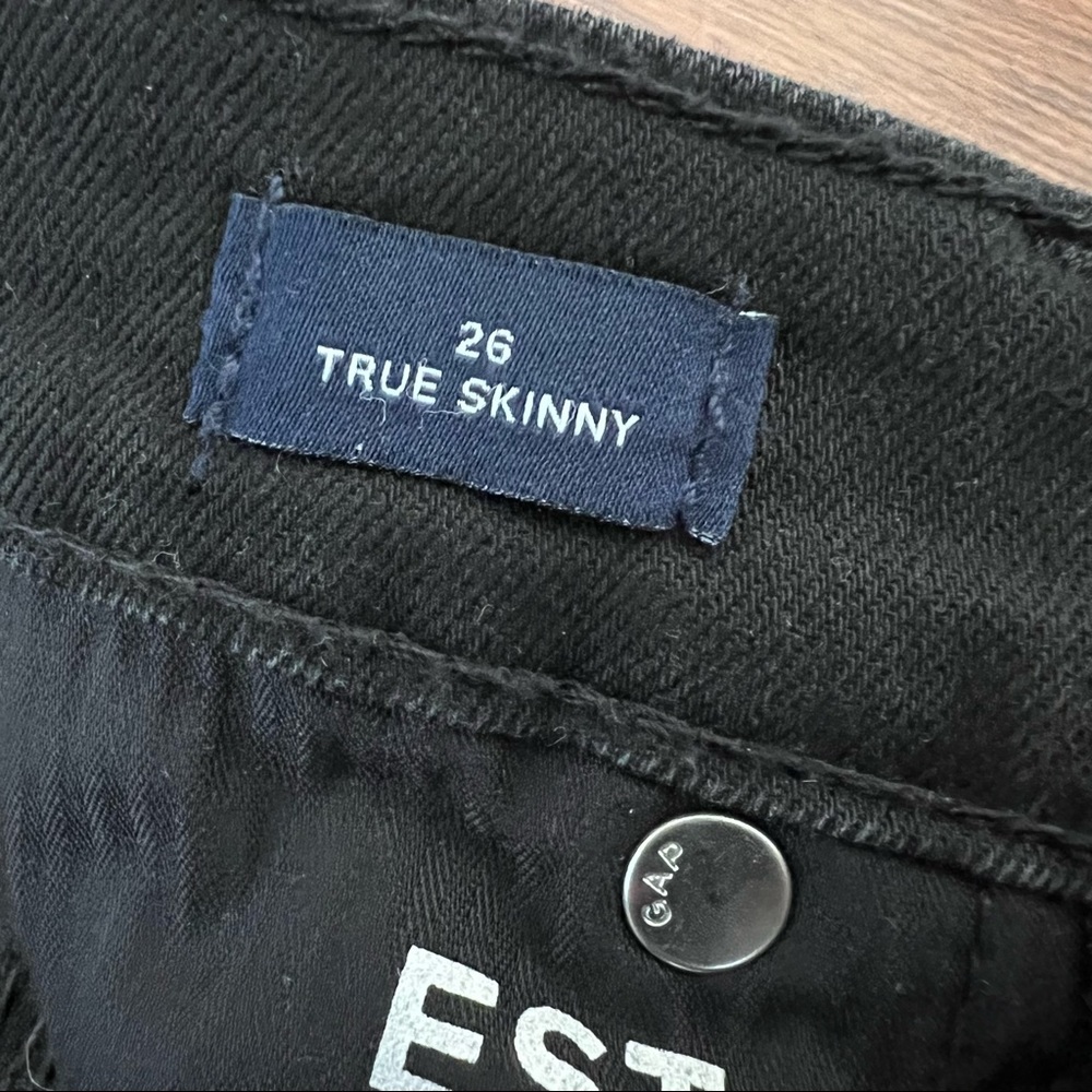 Gap Skinny Jeans - Picture 3 of 4